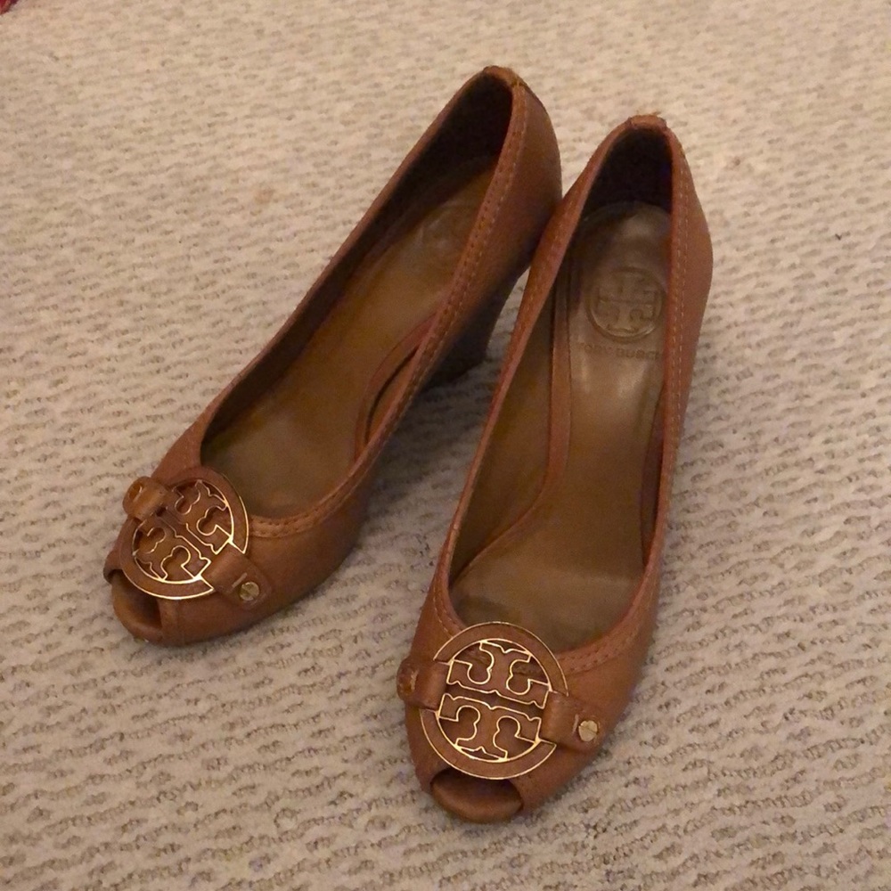Tory Burch “Amanda High Open Toe Wedge” Size 7.5